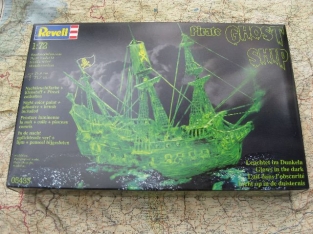 REV05433  Pirate GHOST SHIP